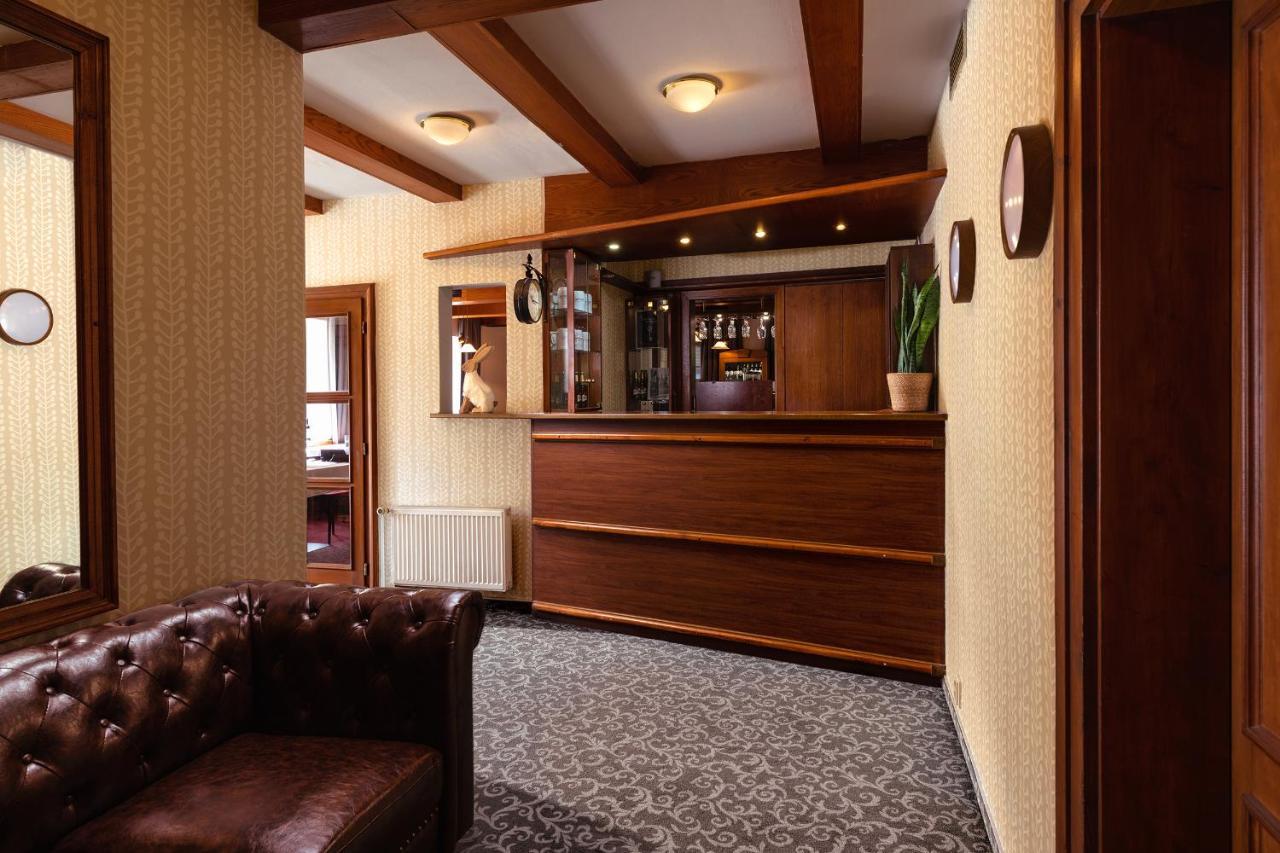 Prague Hotel Carl Inn Restaurant & Free Parking Praga Exterior foto